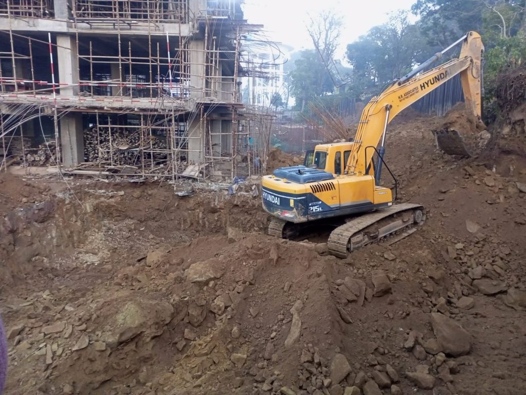 نعمتی گودبرداری ساختمان در کرج باهنر